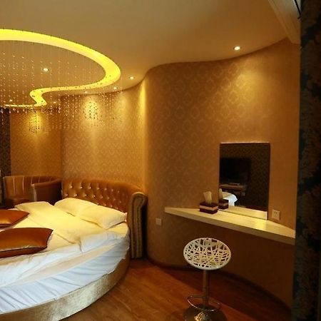 Yawei Apartment Hotel Kunming Exterior photo
