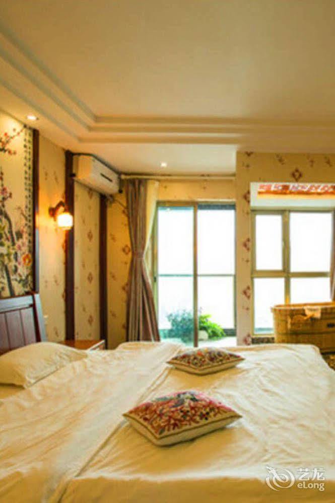 Yawei Apartment Hotel Kunming Exterior photo